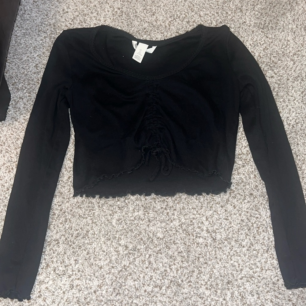 H&M Black Ruffled Crop Top Large